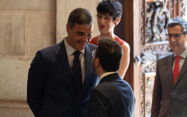 Sánchez se reúne con Aragonés. / EP Sánchez se reúne con Aragonés.