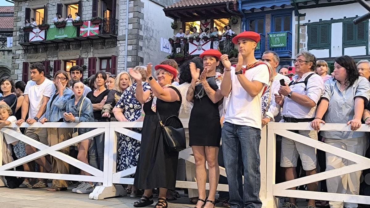 Representantes de Jaizkibel en Arma Plaza