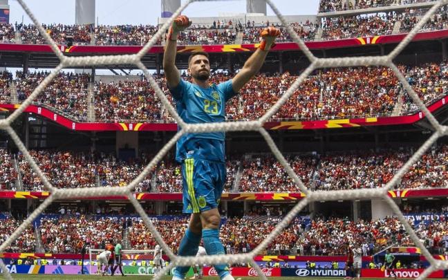 Unai Simón: "Venimos en buena dinámica, pero Portugal va a ser diferente".