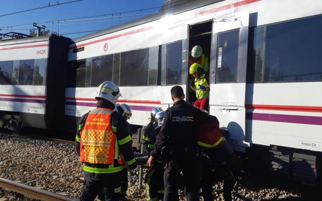 Descarrilamiento de un tren de Cercanías en San Fernando de Henares (Madrid).