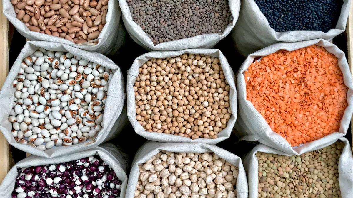 Legumbres a granel.