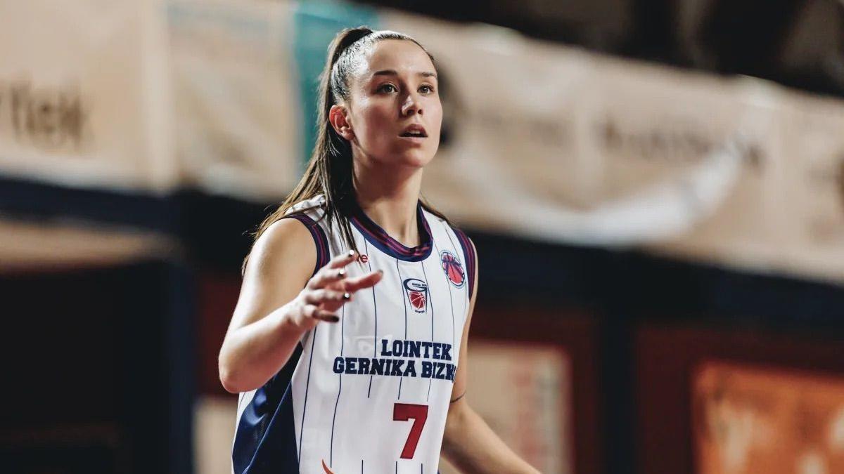 La gernikarra Ane Olaeta, base y una de las capitanas del Lointek Gernika.
