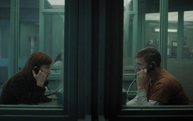 Britt Lower y Sam Worthington, en una escena de ‘Te encontraré’