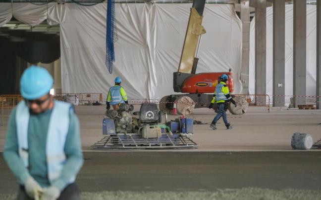 Imagen de archivo de trabajadores en una obra.