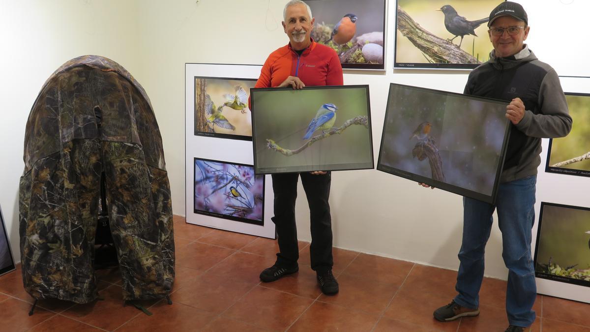 Miguel Ángel Pérez y Carlos Mediavilla, en la exposición.