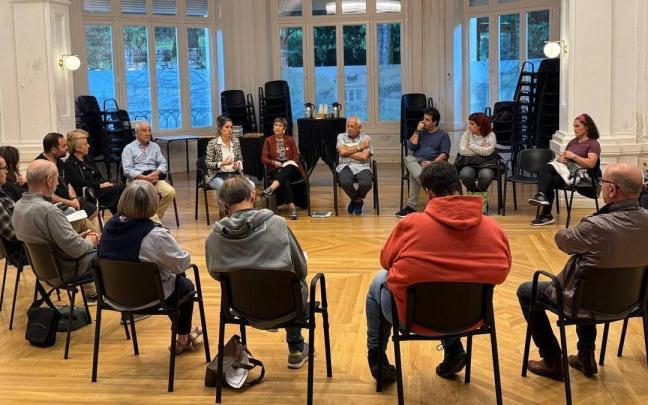 Reunión de los consejos de barrio de Laudio en el Casino el pasado 30 de septiembre