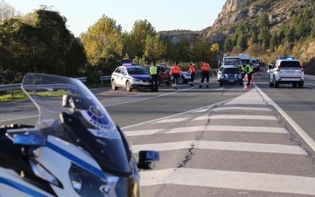Un control de la Ertzaintza en una foto de archivo.