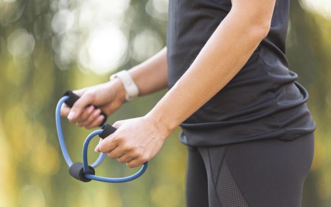 Aunque es un medicamento de uso común y generalmente seguro cuando se emplea adecuadamente, su uso antes del ejercicio físico puede convertirse en un riesgo evitable.