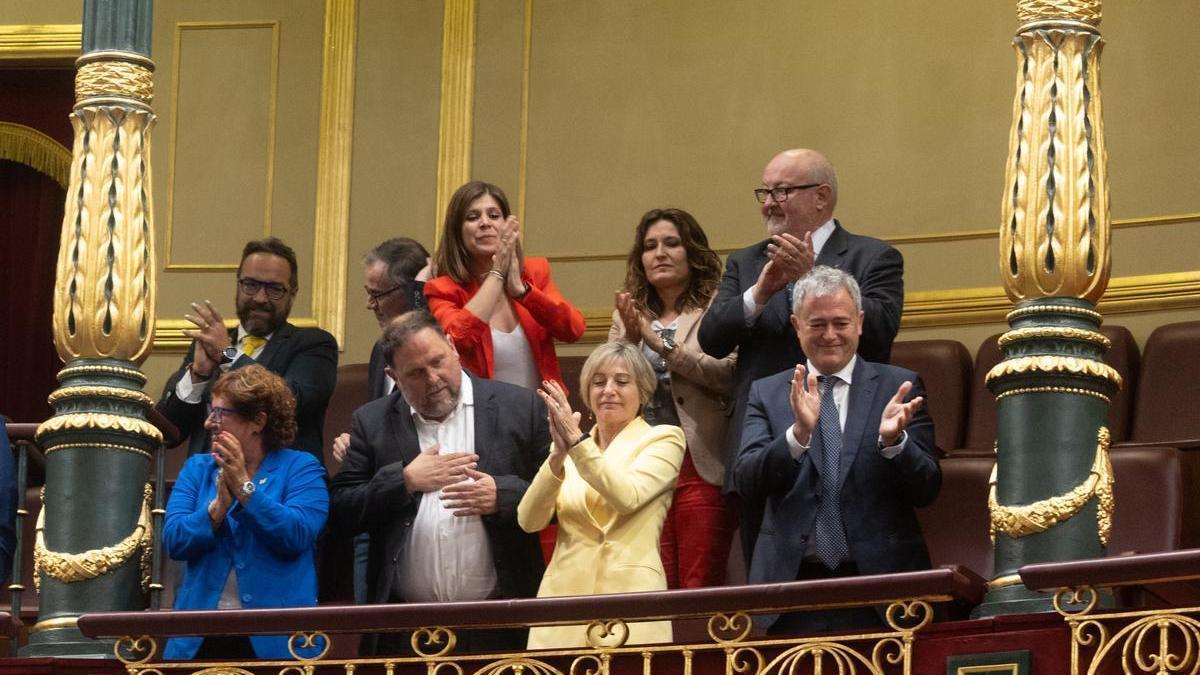 Líderes catalanes celebran la aprobación definitiva de la ley de Amnistía en el Congreso.