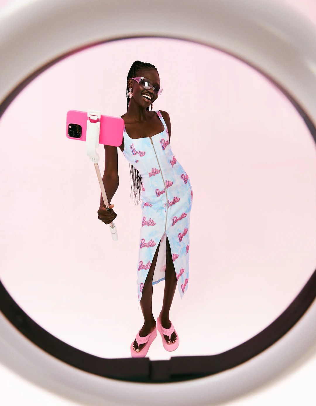 Vestido Barbie midi tirantes print.