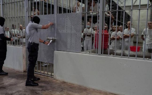 Venezuela reanuda los vuelos de repatriación desde EEUU