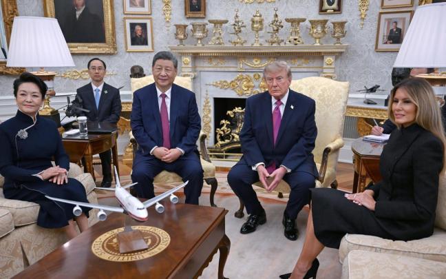 Xi Jinping y Donald Trump, junto a sus esposas en la recepción en la Casa Blanca.