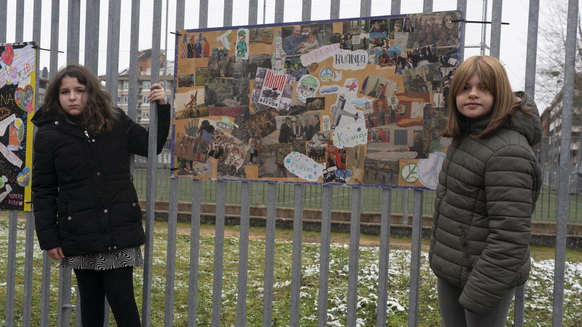 Presentación en el Colegio San Martín de las creaciones realizadas para el proyecto colectivo 'La guerra y el tiempo'.
