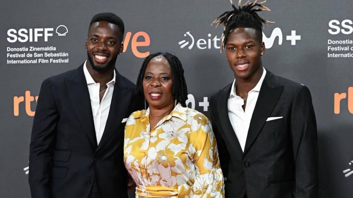 El amor que Nico e Iñaki Williams sienten por su madre y su mensaje contra el racismo: "Lo es todo"