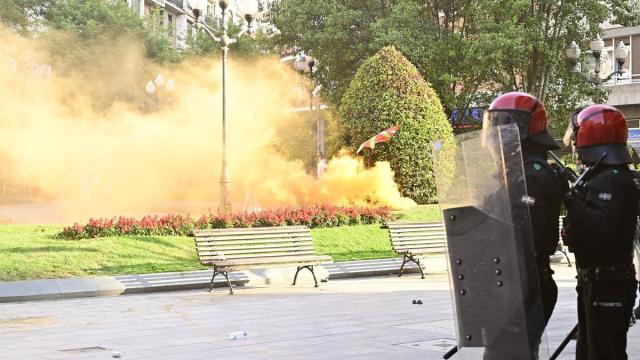 Ernai convocó ayer manifestaciones en las tres capitales para reivindicar oficialidad de la Euskal Selekzioa.