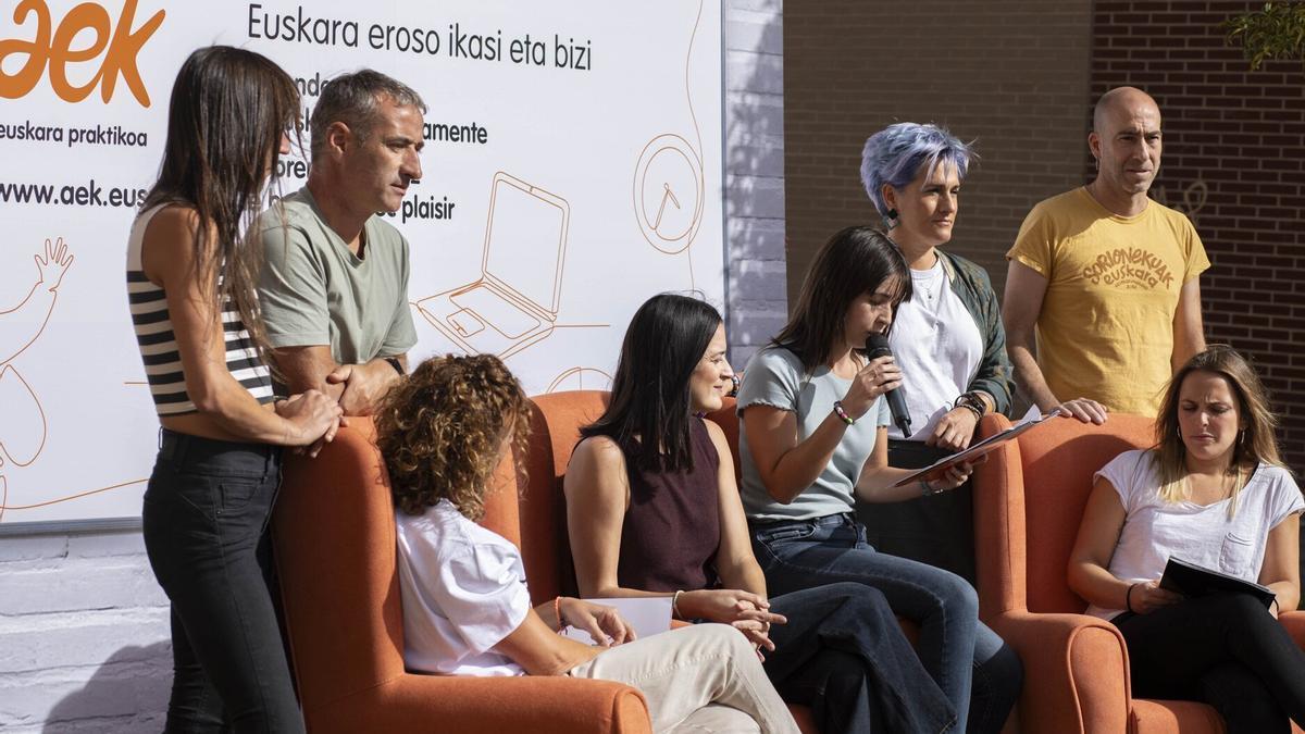 Presentación de la campaña de matriculación de AEK