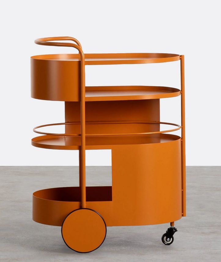 Carrito de metal con ruedas, una opción muy versátil.