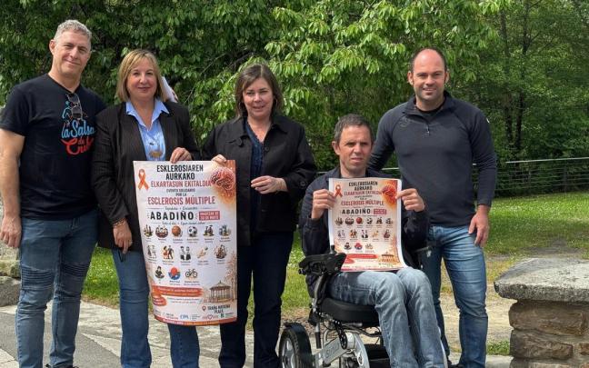 Presentación de la jornada solidaria por la esclerosis múltiple en Abadiño.