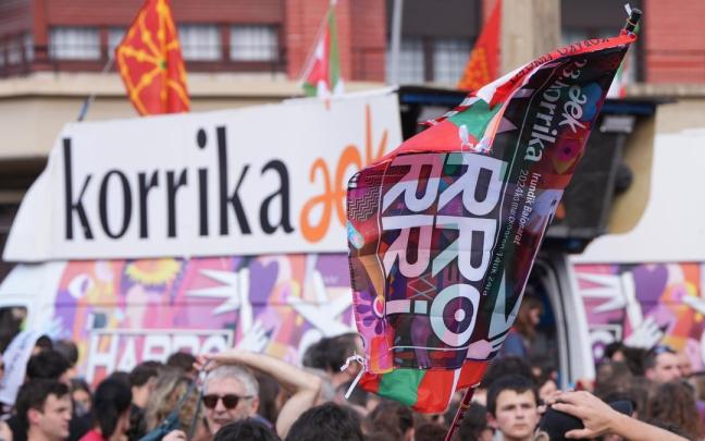 Varios atletas durante el inicio de la Korrika 2024