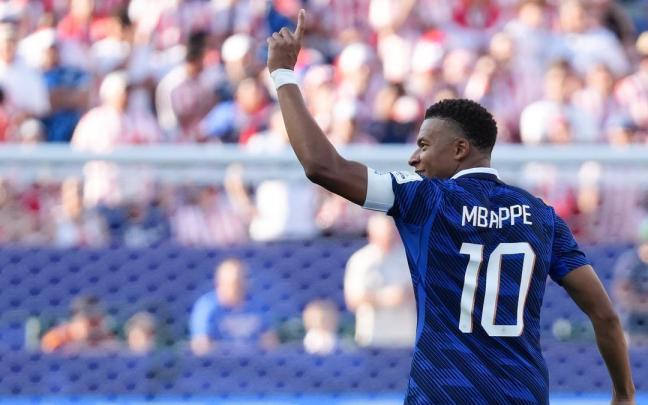 Kylian Mbappé celebrando su gol frente a Paraguay en el Mundial 2026.