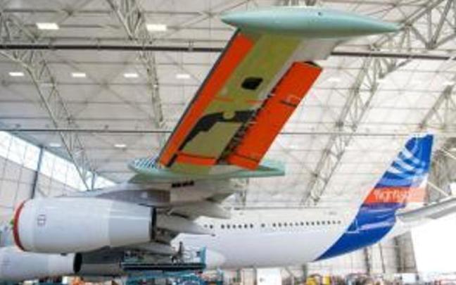 Fabricación de piezas para un Airbus en Aernnova en la planta de Berantevilla