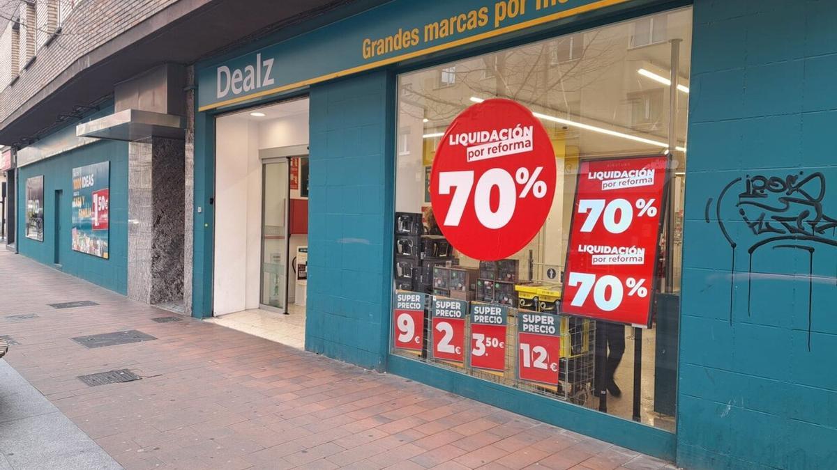 Los últimos días de apertura ofrecen descuentos del 70% en los productos aún a la venta