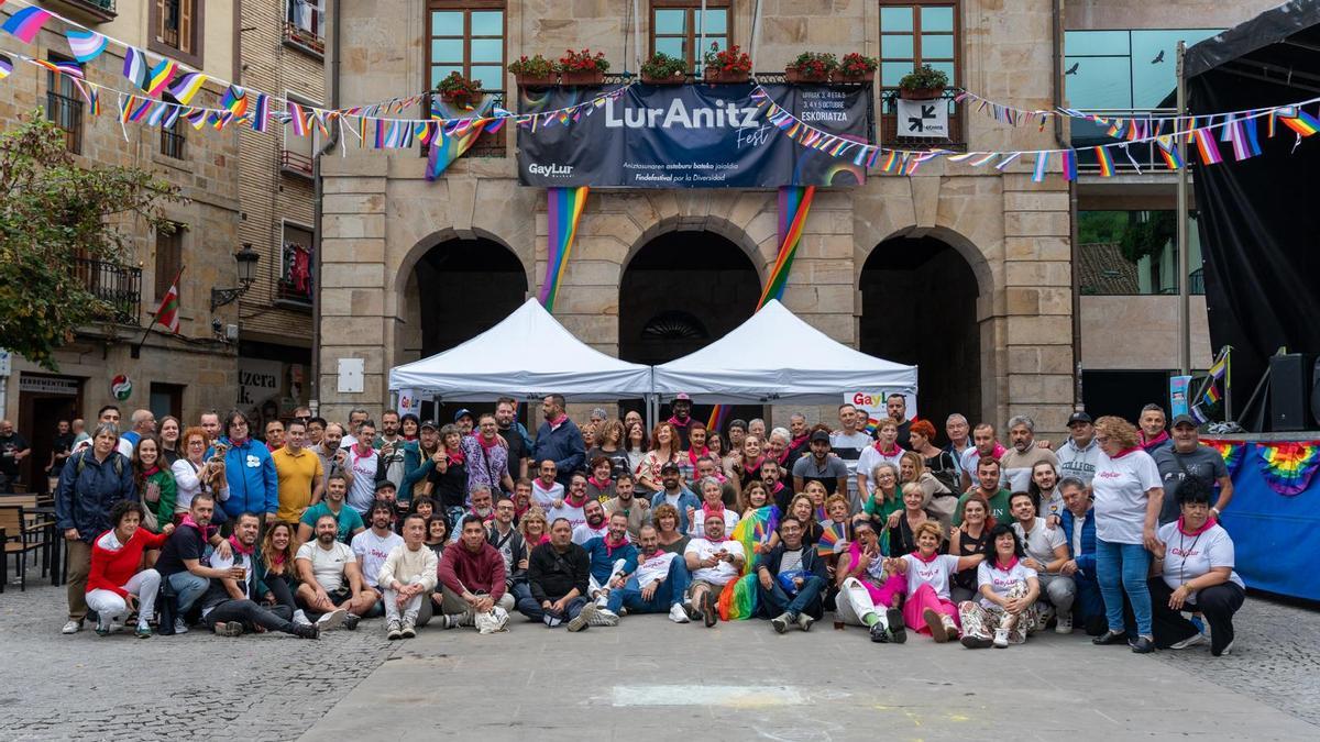 Una foto de familia en una pasada edición de LurAnitz fest.