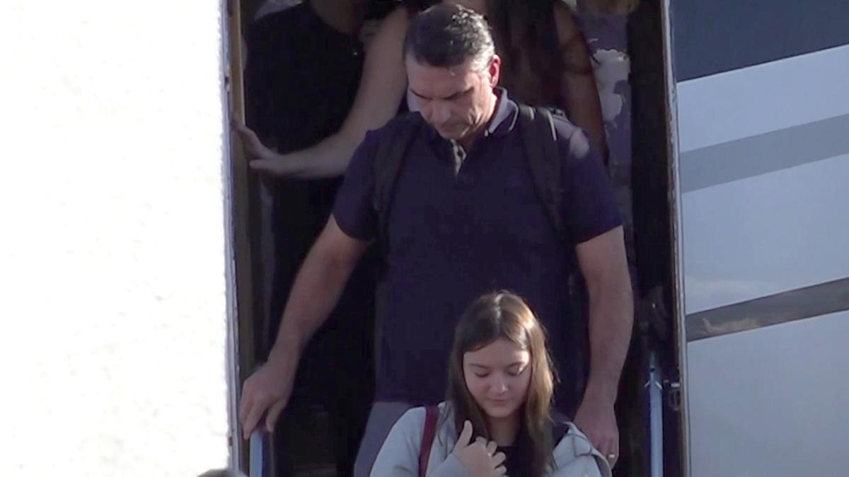 Captura de vídeo que muestra a Flávio Bolsonaro llegando al Aeropuerto de Miami-Opa Locka.