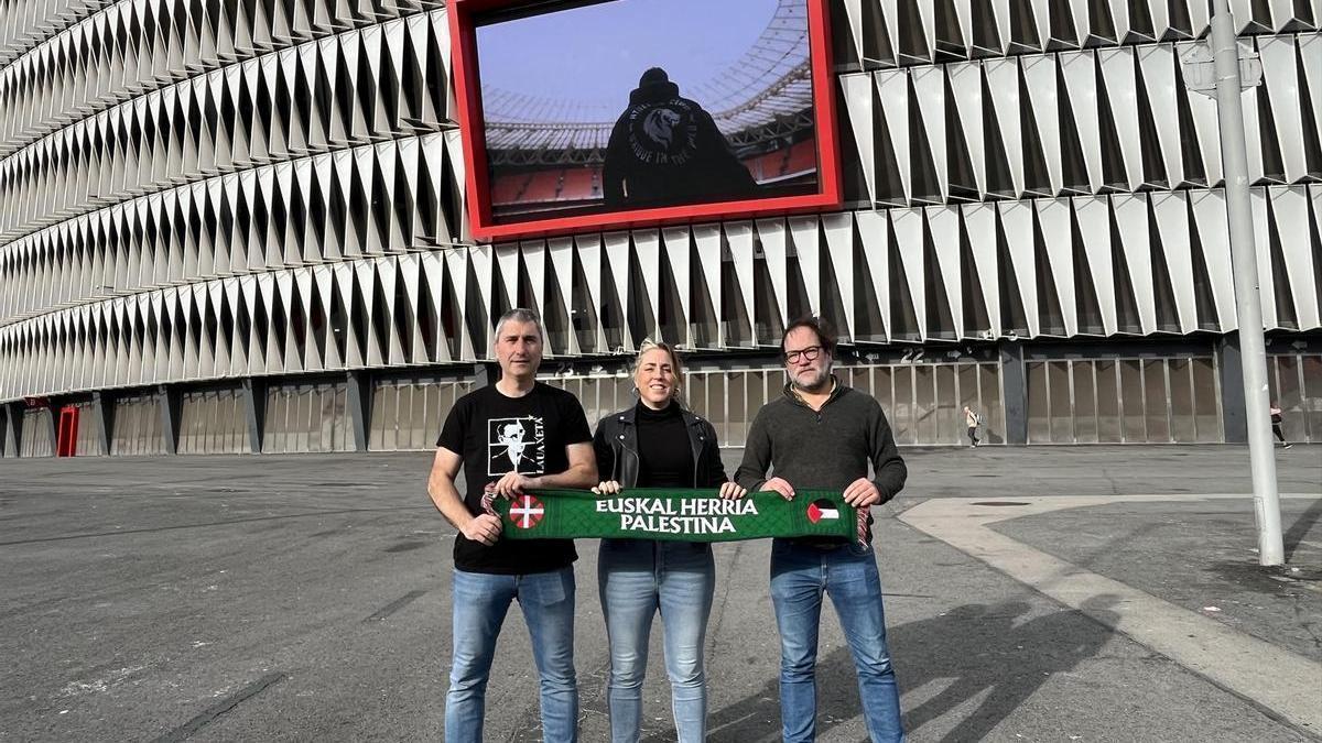 Representantes iniciativa ciudadana Gernika-Palestina