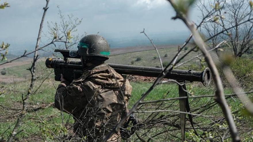 Un soldado ucraniano en las inmediaciones de Bajmut, en una imagen de archivo.