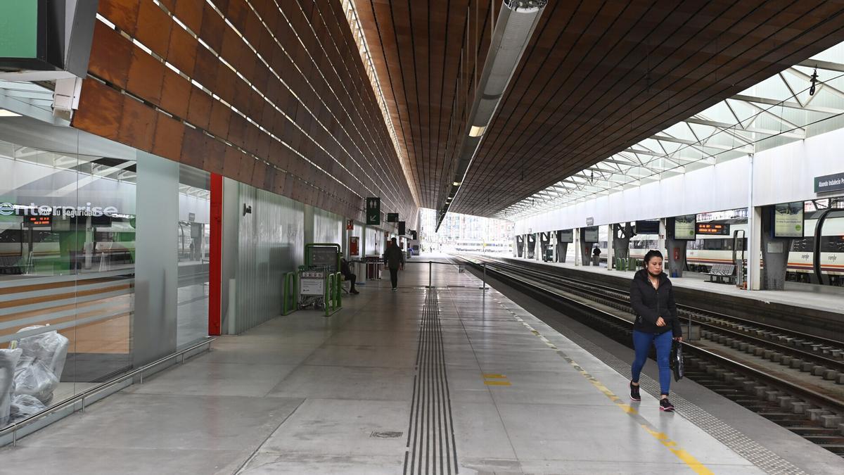El revólver se incautó durante una pelea en uno de los andenes de la estación | Oskar González, Deia