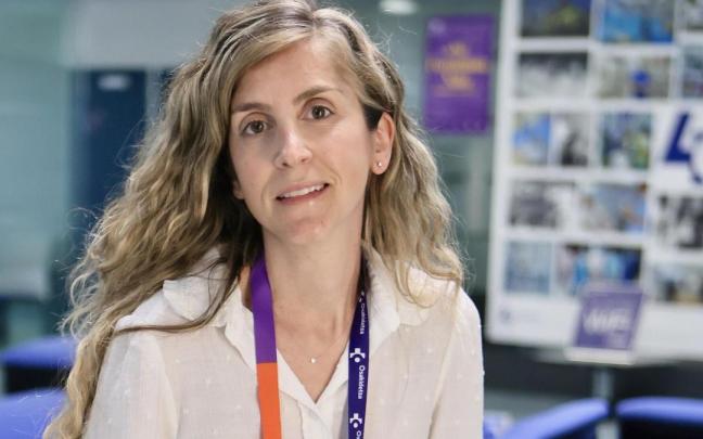 Ainara Alútiz es matrona en Osakidetza, con más de 15 años de experiencia en el acompañamiento de mujeres vitorianas durante el parto. / Pilar Barco Ainara Alútiz es matrona en Osakidetza, con más de 15 años de experiencia en el acompañamiento de mujeres vitorianas durante el parto.
