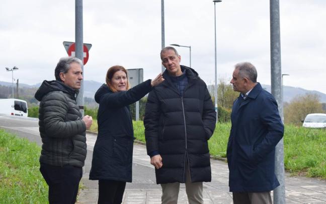 Responsables municipales junto al diputado