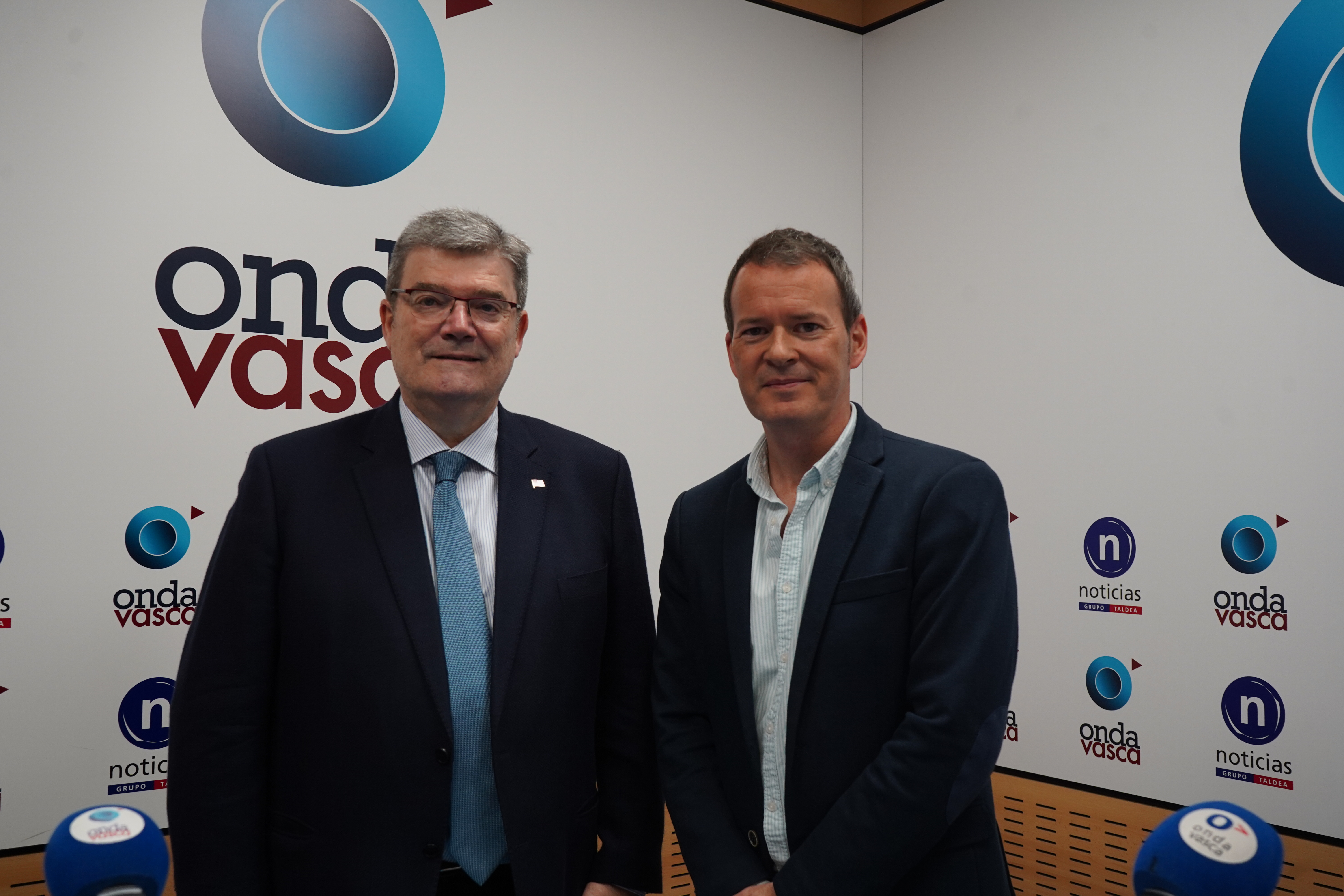 Juan Mari Aburto con Txema Gutiérrez en ONDA VASCA