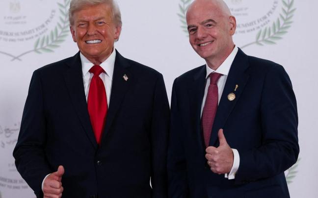 El presidente de Estados Unidos, Donald Trump, que ha confirmado que asistirá al sorteo, y el presidente de la FIFA, Gianni Infantino.