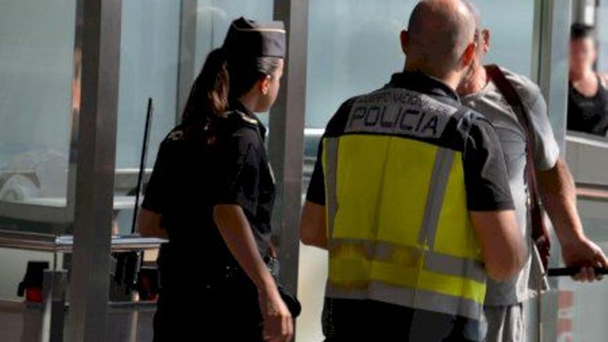 Detenido en Valencia un hombre buscado internacionalmente por traficar con opioides sintéticos.