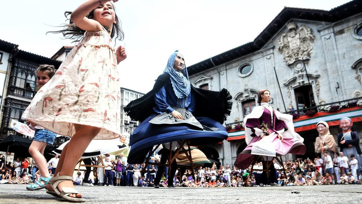 Segundo premio: 'Egun batez erraldoi', también de Elortza.