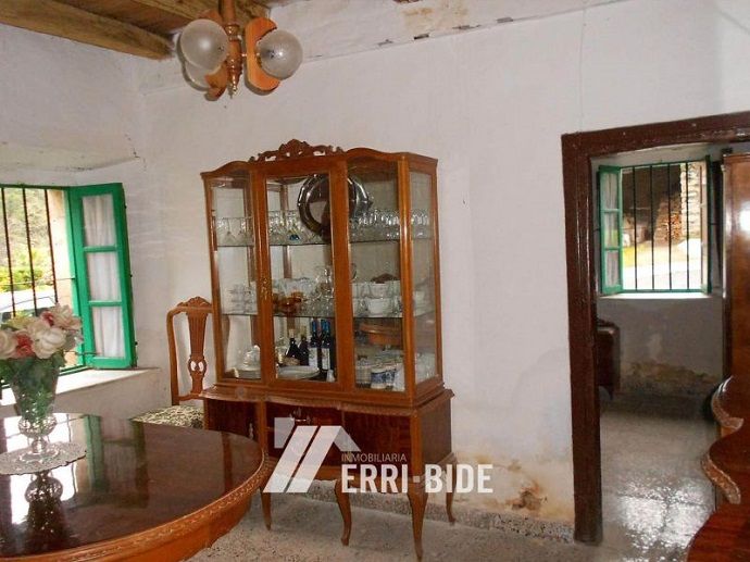 Caserío para reformar en Morga, Bizkaia.