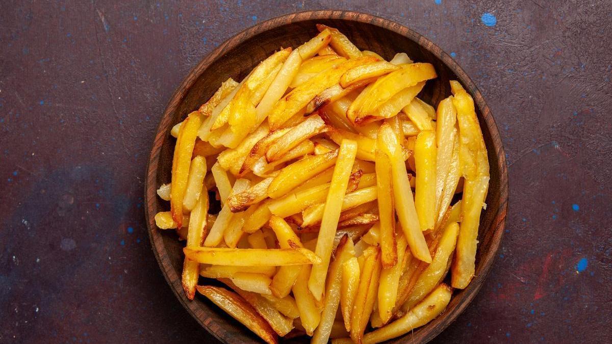 Alimentos como las patatas fritas están relacionados con un mayor riesgo de sufrir ansiedad y depresión.