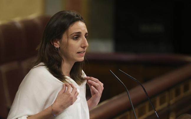 La diputada de Unidas Podemos Lucía Muñoz Dalda interviene en el debate de la moción de censura.