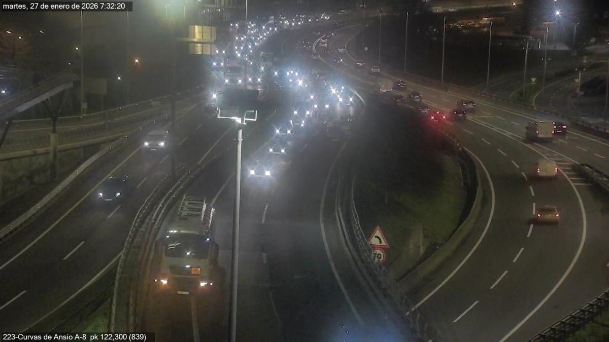 Imagen del accidente en las cámaras de Tráfico | Fuente: Cuenta de Trafikoa en X