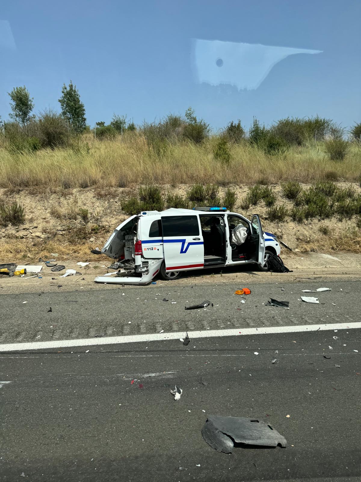 Imagen del estado en el que quedó el vehículo policial tras el accidente | Fuente: Onda Vasca Imagen del estado en el que quedó el vehículo policial tras el accidente | Fuente: Onda Vasca
