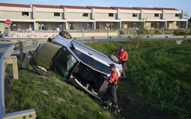 Imágenes del lugar del accidente mortal en la NA-6007 a la altura de Beriáin Iñaki Porto Imágenes del lugar del accidente mortal en la NA-6007 a la altura de Beriáin Iñaki Porto