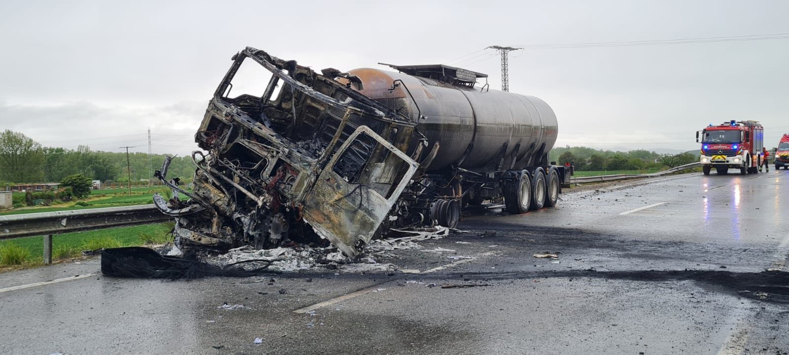 Imágenes del accidente mortal en Milagro. Fermín Pérez-Nievas