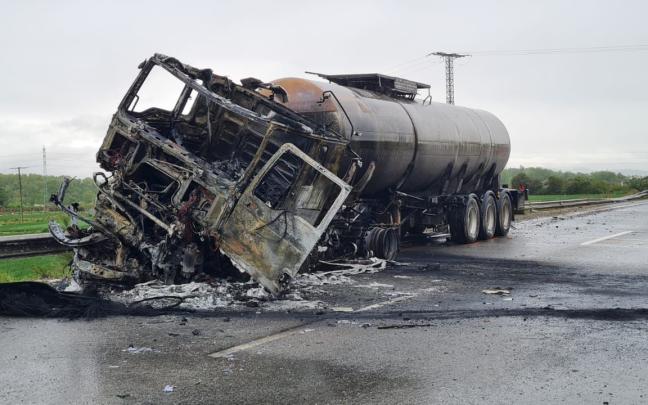 Imágenes del accidente mortal en Milagro. Fermín Pérez-Nievas Imágenes del accidente mortal en Milagro. Fermín Pérez-Nievas