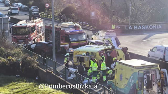 Accidente en Etxebarri. BOMBEROS DE BIZKAIA X