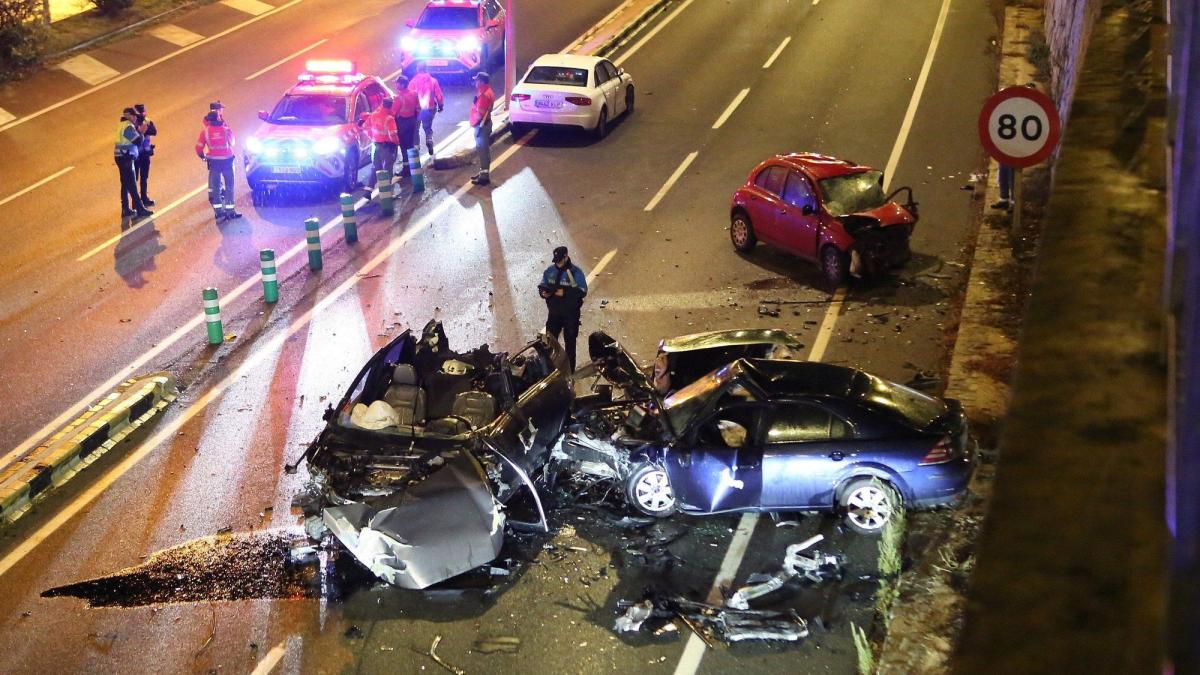 Estado de los vehículos en el accidente de Zizur. Javier Bergasa