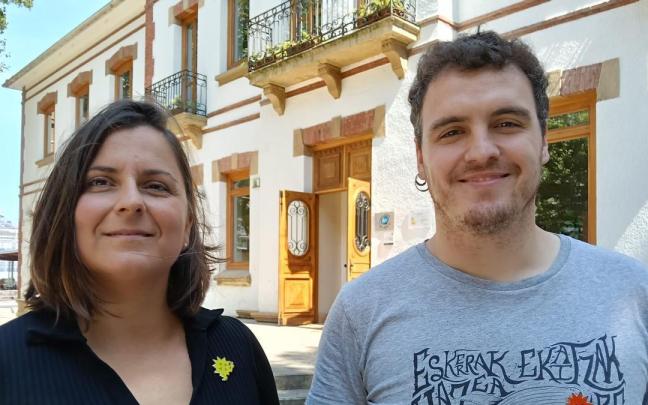 Natalia Martínez y Aitor Huizi en la presentación.