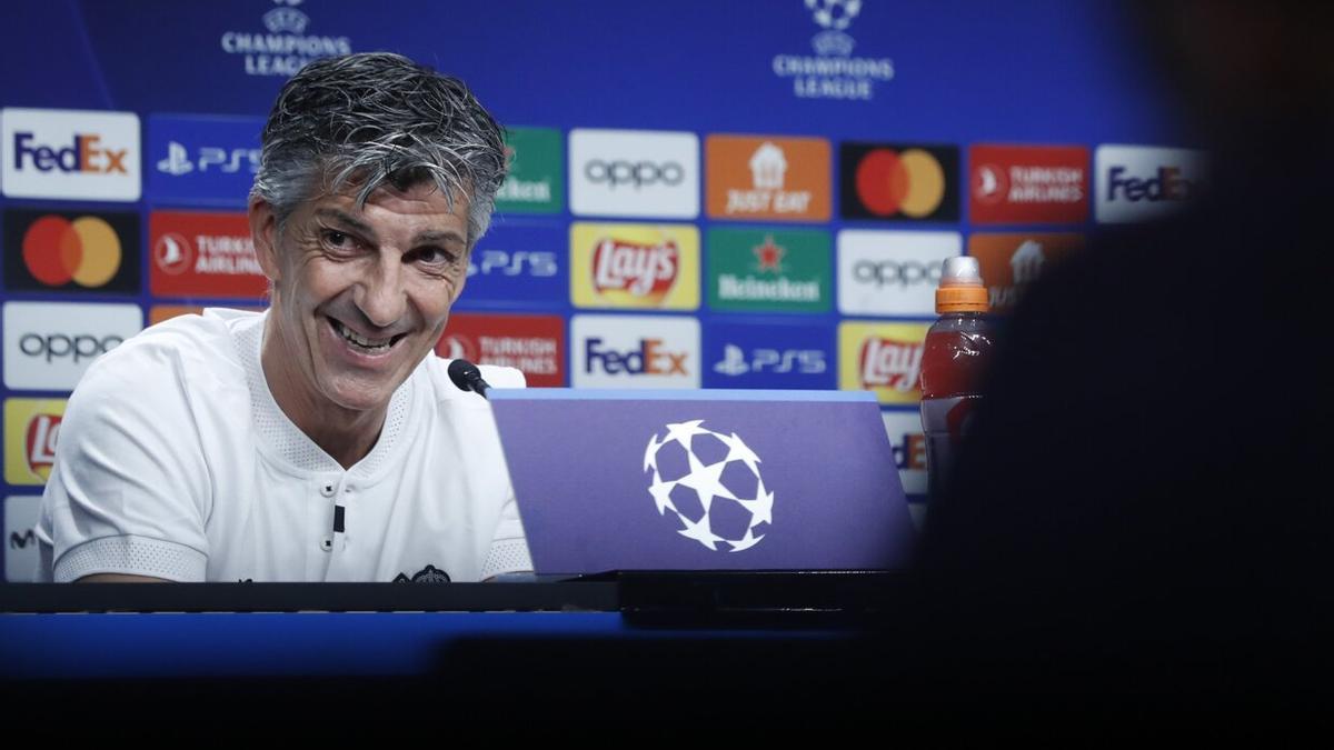 Imanol, en la rueda de prensa previa al partido de Champions contra el Inter. / JUAN HERRERO / EFE