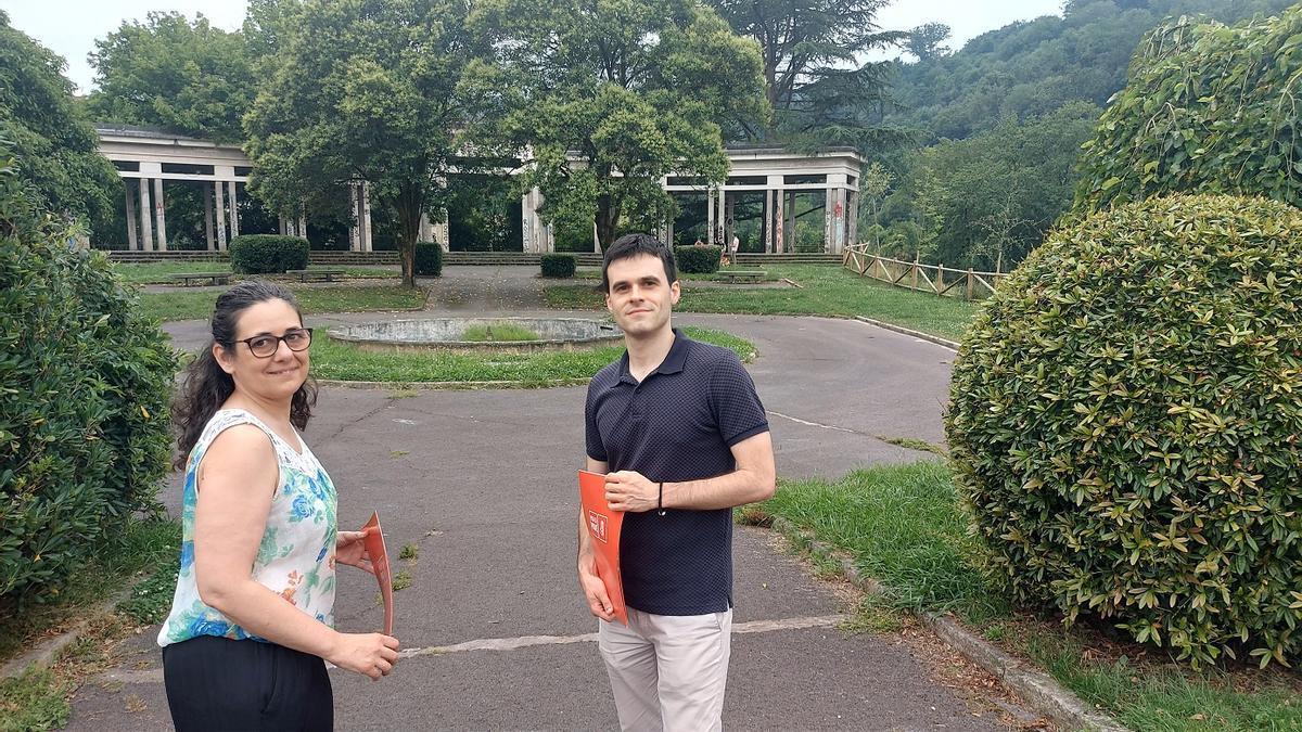 El portavoz socialista en Galdakao, Victor Temiño, en el parque Máximo Moreno de la localidad